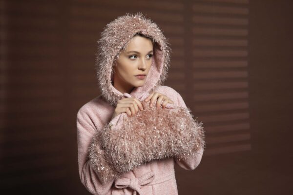 Feather bathrobe - Image 2